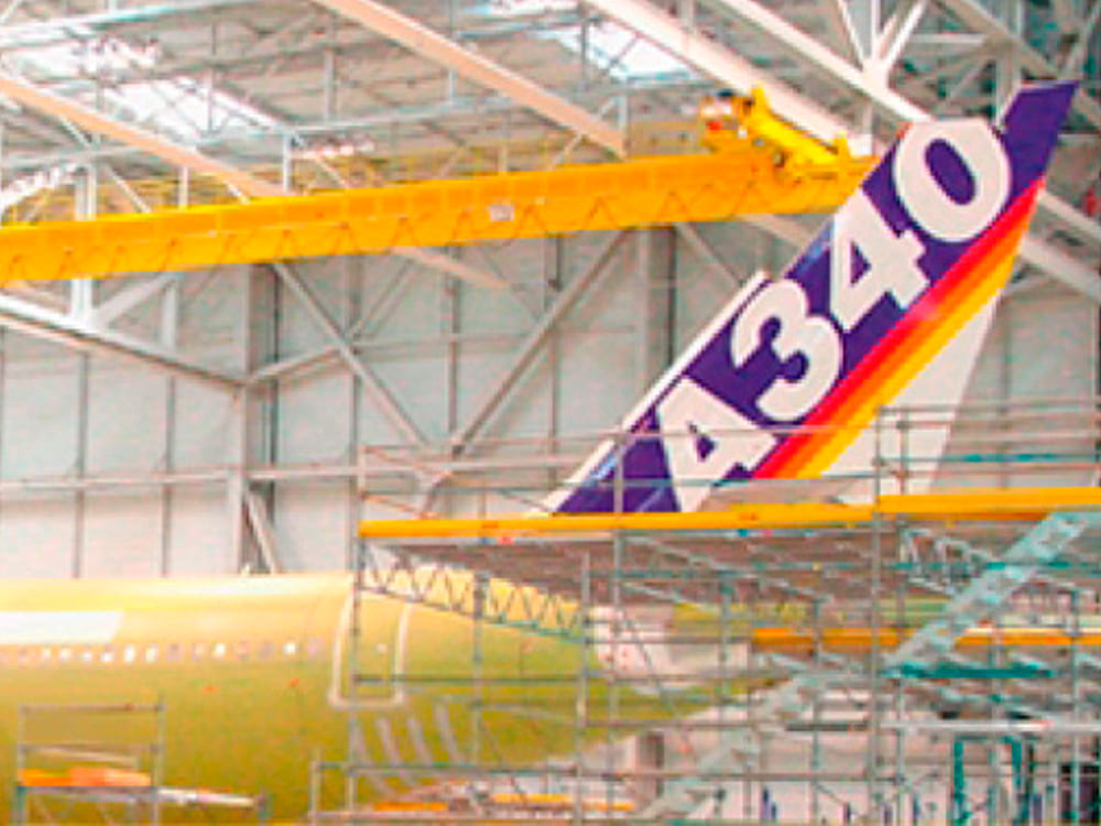 Installation of GH CRANES & COMPONENTS portal cranes in Aerospace industry.