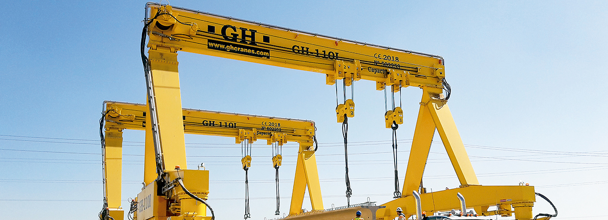 Rubber tyred gantry cranes (RTG)